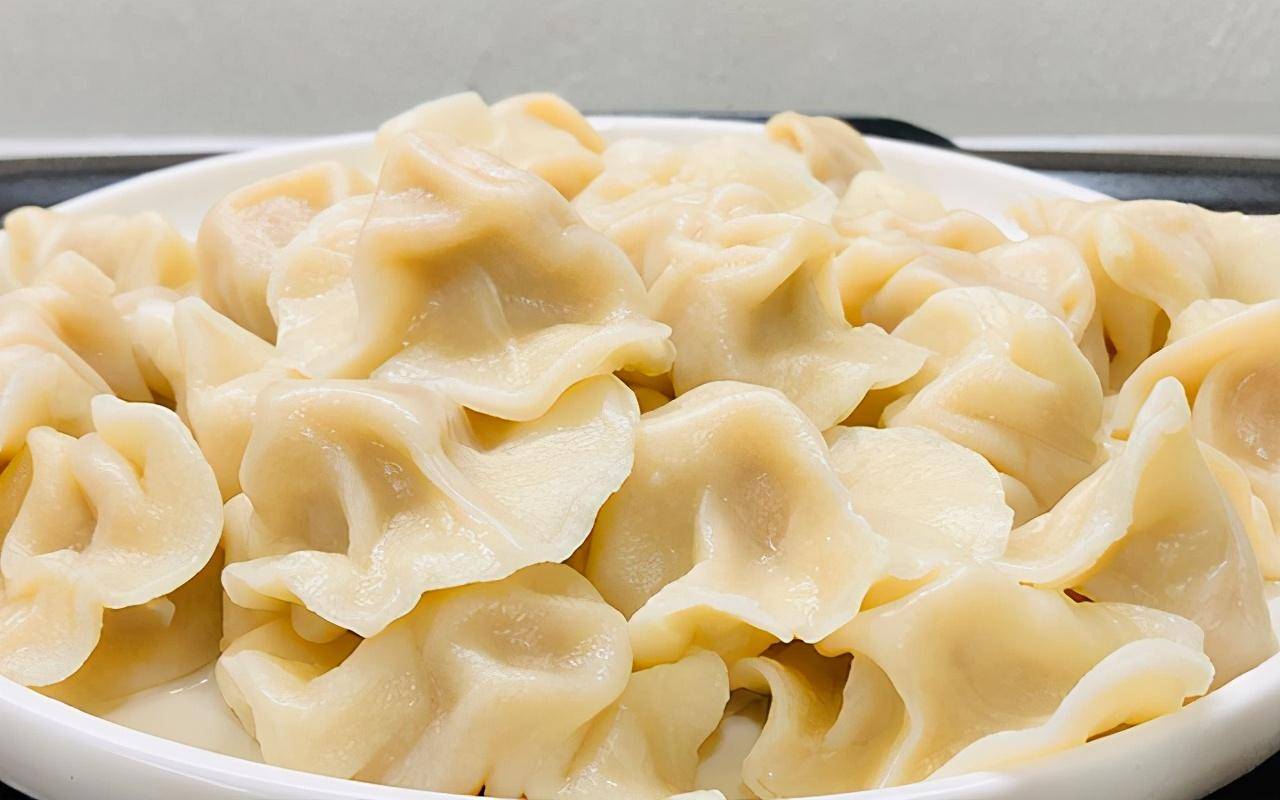 Chives and Pork Dumplings 10pc（猪肉韭菜饺子）